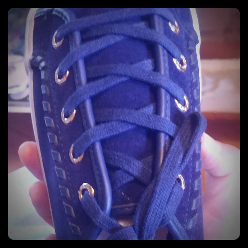 Jack Roger blue suede tennis shoe size 9
